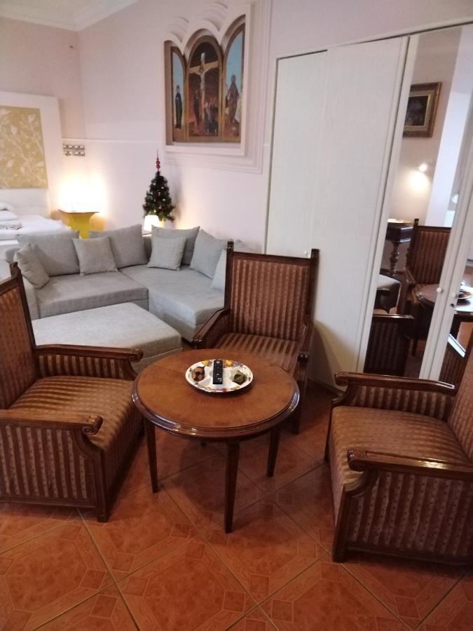 Luna Apartment Újvidék Kültér fotó