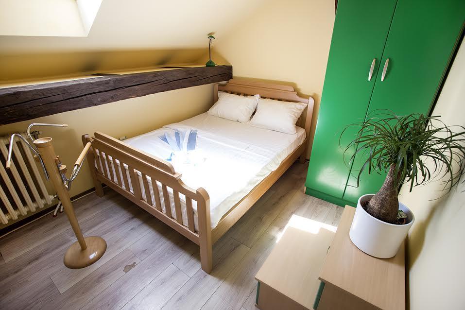 Luna Apartment Újvidék Kültér fotó